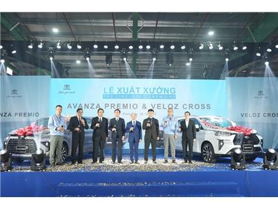 Toyota Veloz Cross và Avanza Premio lắp ráp trong nước chính thức xuất xưởng, giá giữ nguyên như xe nhập khẩu