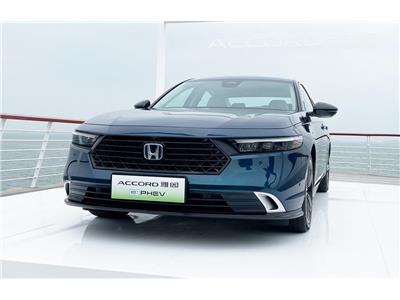 Honda Accord 2023 phiên bản tiêu thụ dưới 5 lít xăng/100 km chính thức được chốt giá tại thị trường sát cạnh Việt Nam