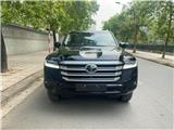 Toyota LandCruiser LC300 sản xuất 2023,màu đen,nội thất kem giao ngay