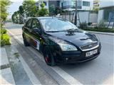 Tôi cần bán xe ford Focus 2006 đang đi